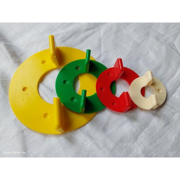 Vintage 1970s Inox set of 4 pompon makers plastic 4 different sizes instructions - Picture 8 of 10